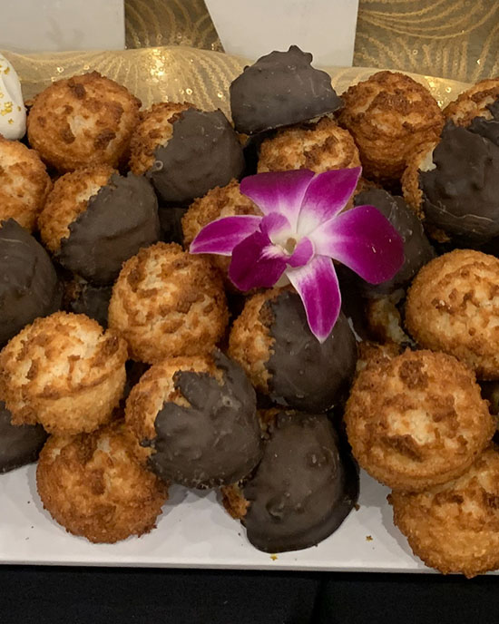A pile of coconut macaroons