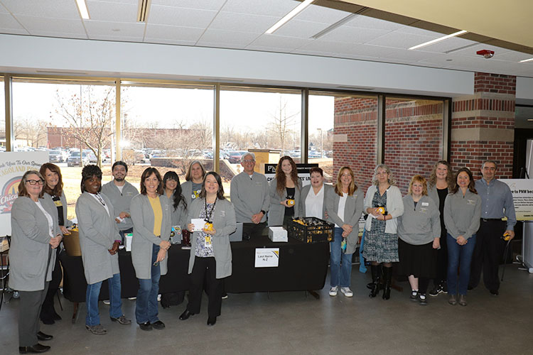 Faculty and staff donors pose together