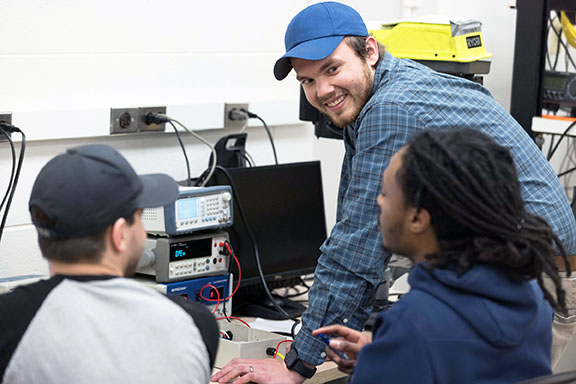 PNW students work on a technical project