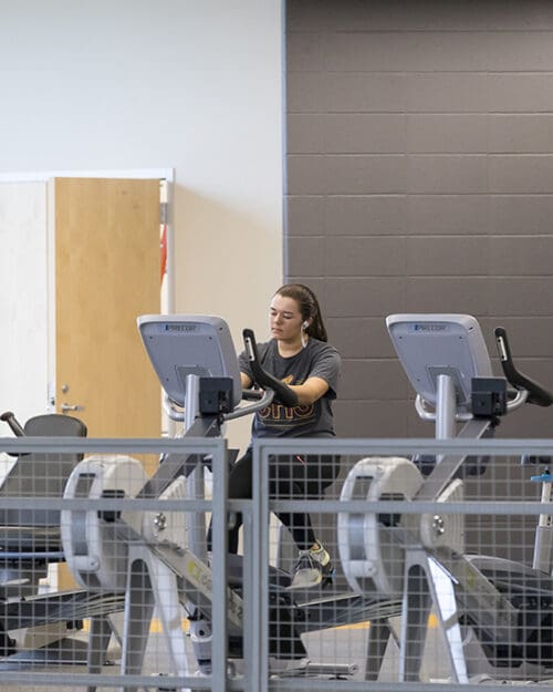 A PNW student on a treadmill