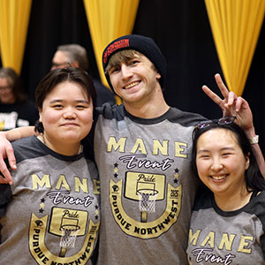 Students pose together at the 2025 PNW Mane Event