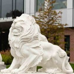 A lion statue