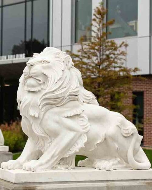 A lion statue